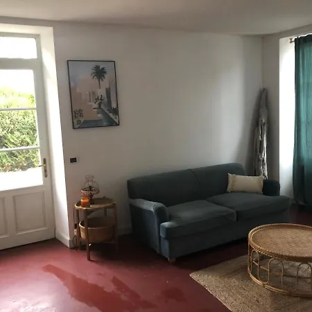 Guest house Bel Et Jardin Chez Maison Devaux