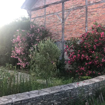 Bel Et Jardin Chez Maison Devaux Guest house